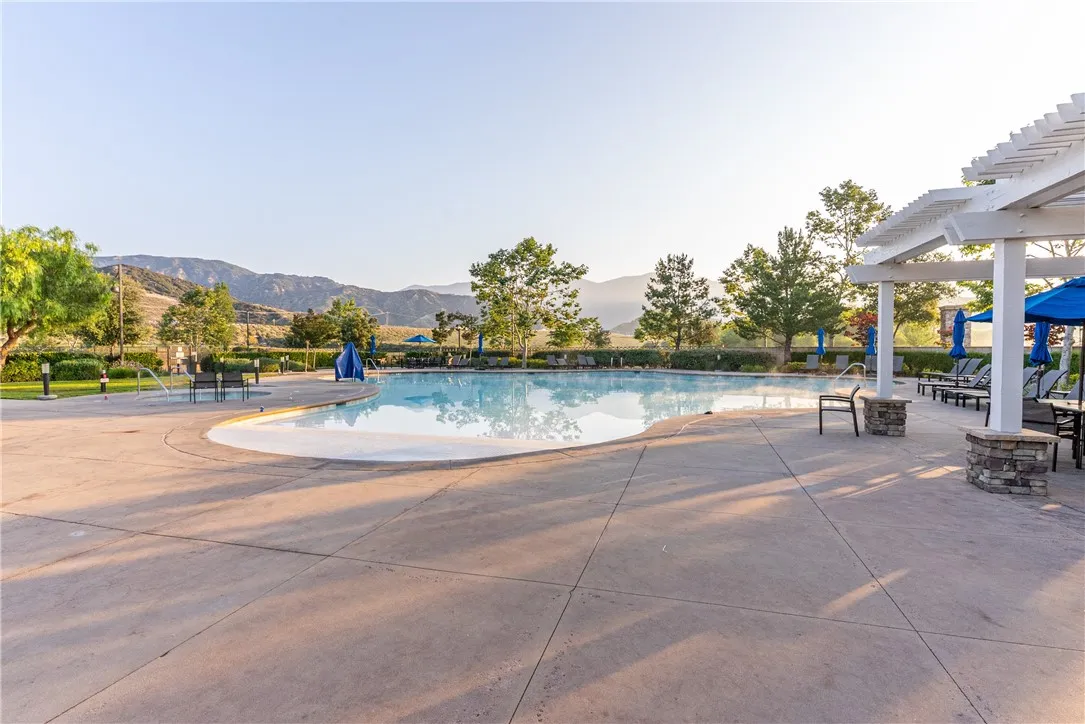 3999 Quartzite Lane, San Bernardino, California 92407 home-pic-52