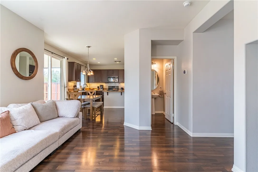 3999 Quartzite Lane, San Bernardino, California 92407 home-pic-7