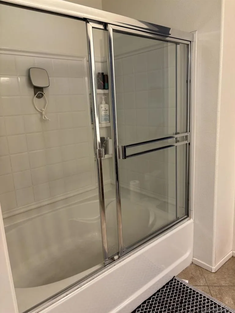 Large oval tub