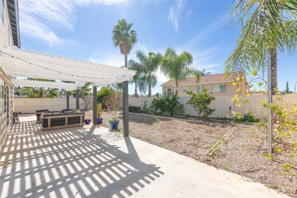 27615 Chatham, Menifee, California 92585 home-pic-33