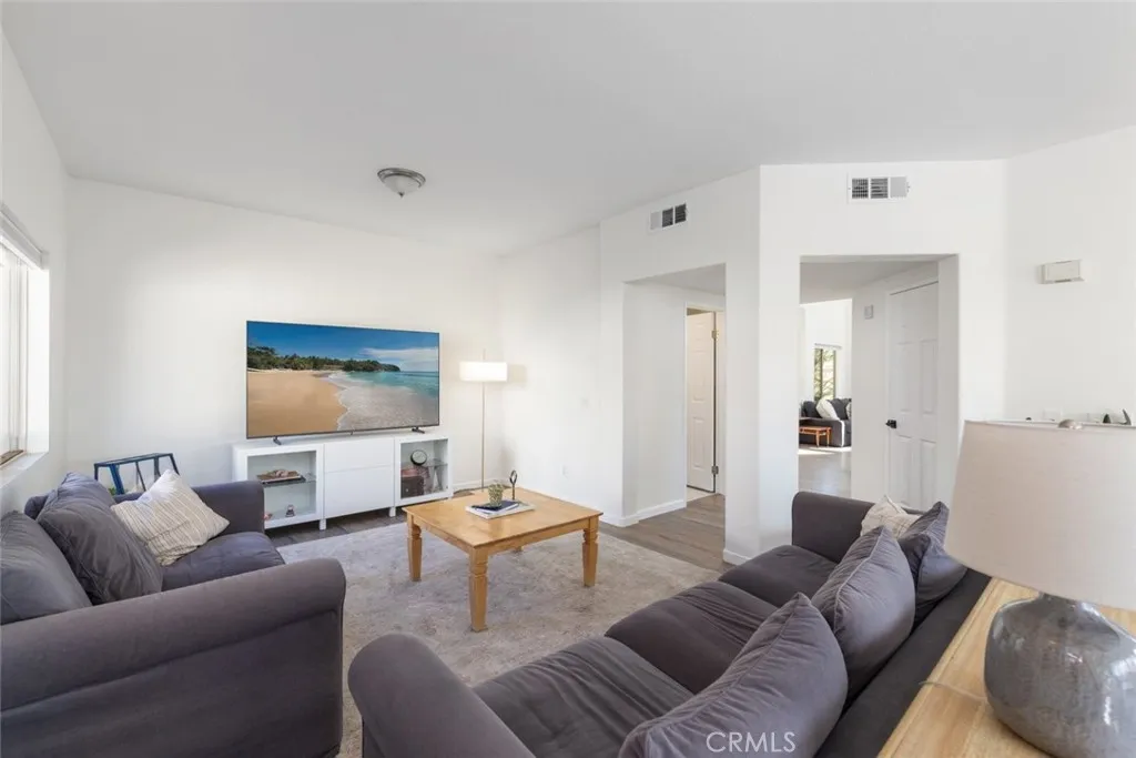 27615 Chatham, Menifee, California 92585 home-pic-15
