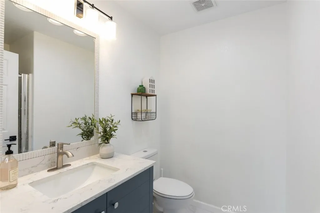 27615 Chatham, Menifee, California 92585 home-pic-16