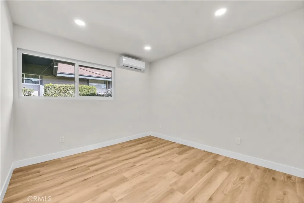 6103 Avenue Juan Diaz, Riverside, California 92509 home-pic-16