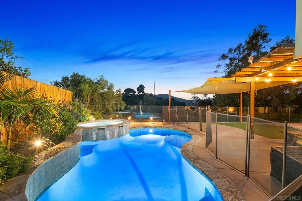 5134 Park Rim Dr., San Diego, California 92117 home-pic-4