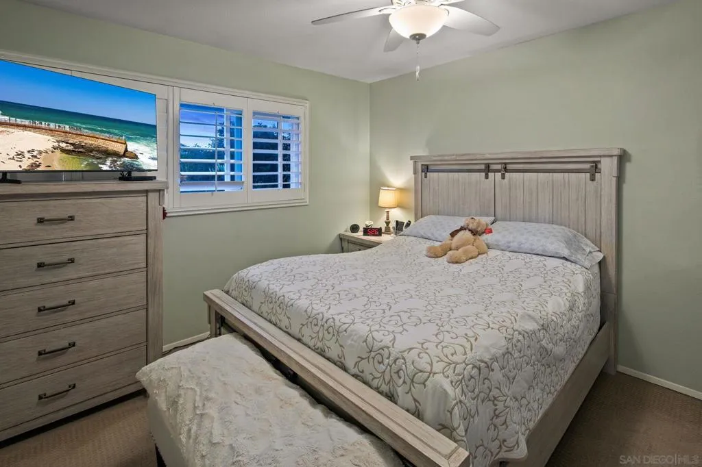 5134 Park Rim Dr., San Diego, California 92117 home-pic-37