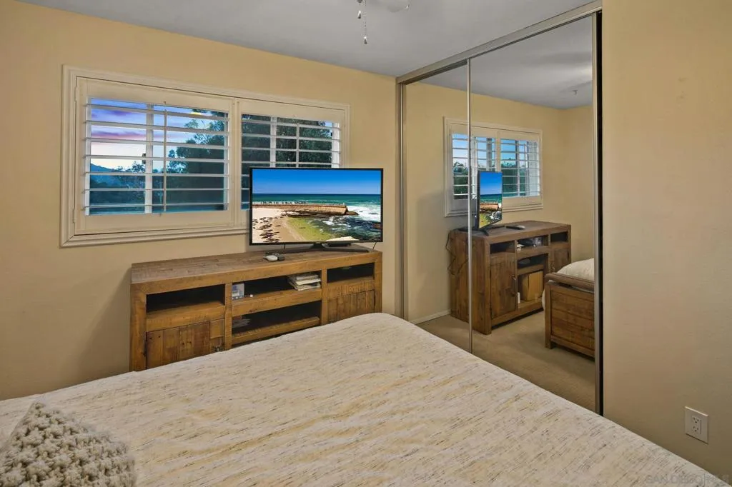 5134 Park Rim Dr., San Diego, California 92117 home-pic-36