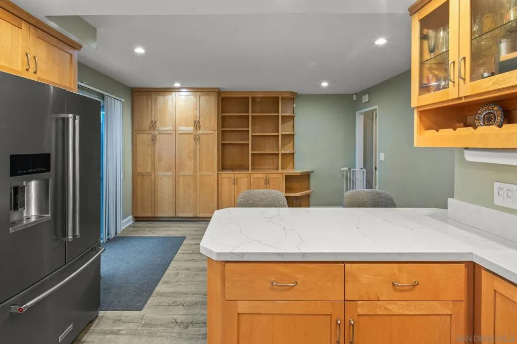 5134 Park Rim Dr., San Diego, California 92117 home-pic-21