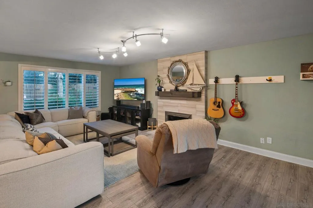 5134 Park Rim Dr., San Diego, California 92117 home-pic-12