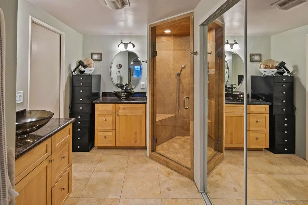 5134 Park Rim Dr., San Diego, California 92117 home-pic-33