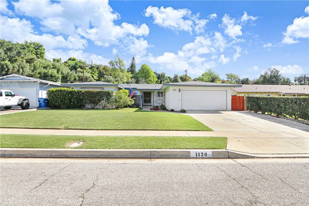 1120 N Old Mill, Azusa, California 91702 home-pic-1
