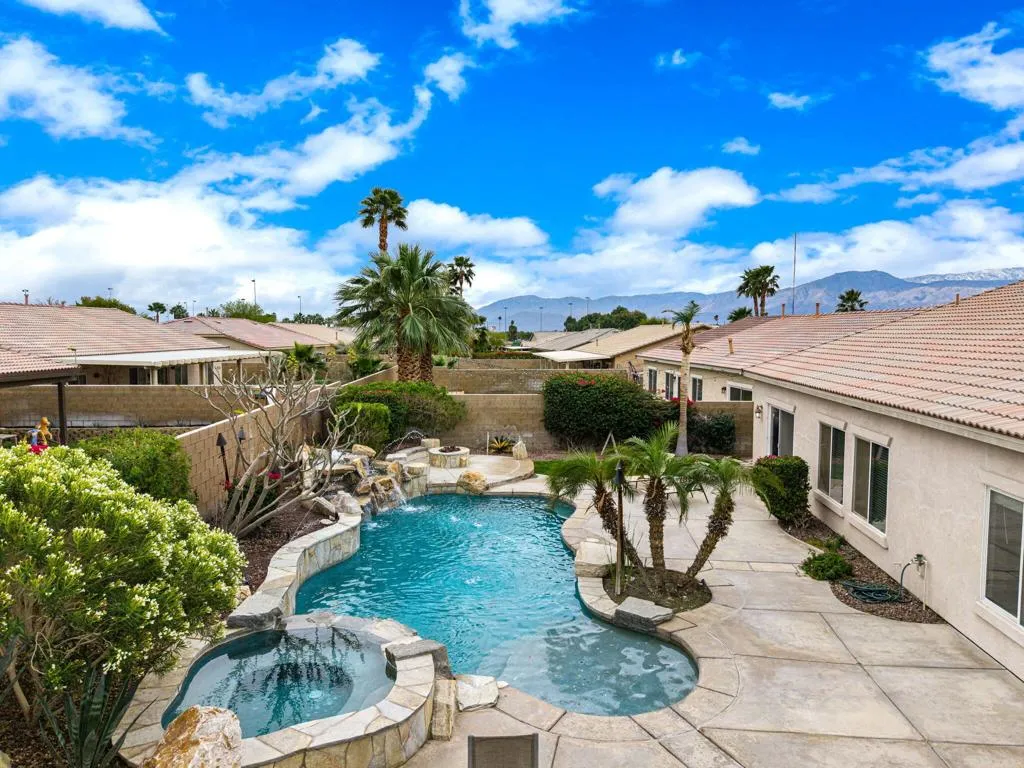 41222 Mackenzie Lane, Indio, California 92203 home-pic-1