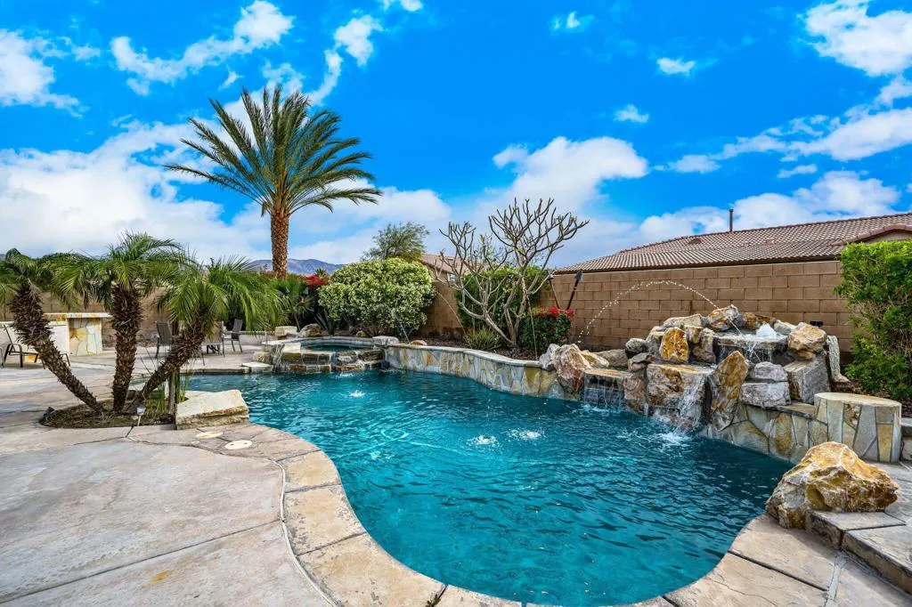 41222 Mackenzie Lane, Indio, California 92203 home-pic-24