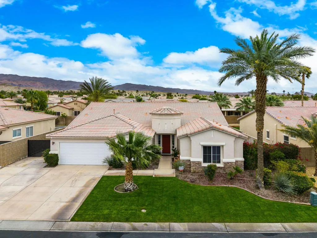 41222 Mackenzie Lane, Indio, California 92203 home-pic-2