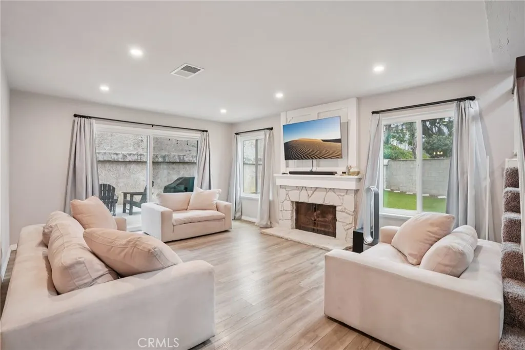 1973 Clear River, Hacienda Heights, California 91745 home-pic-5