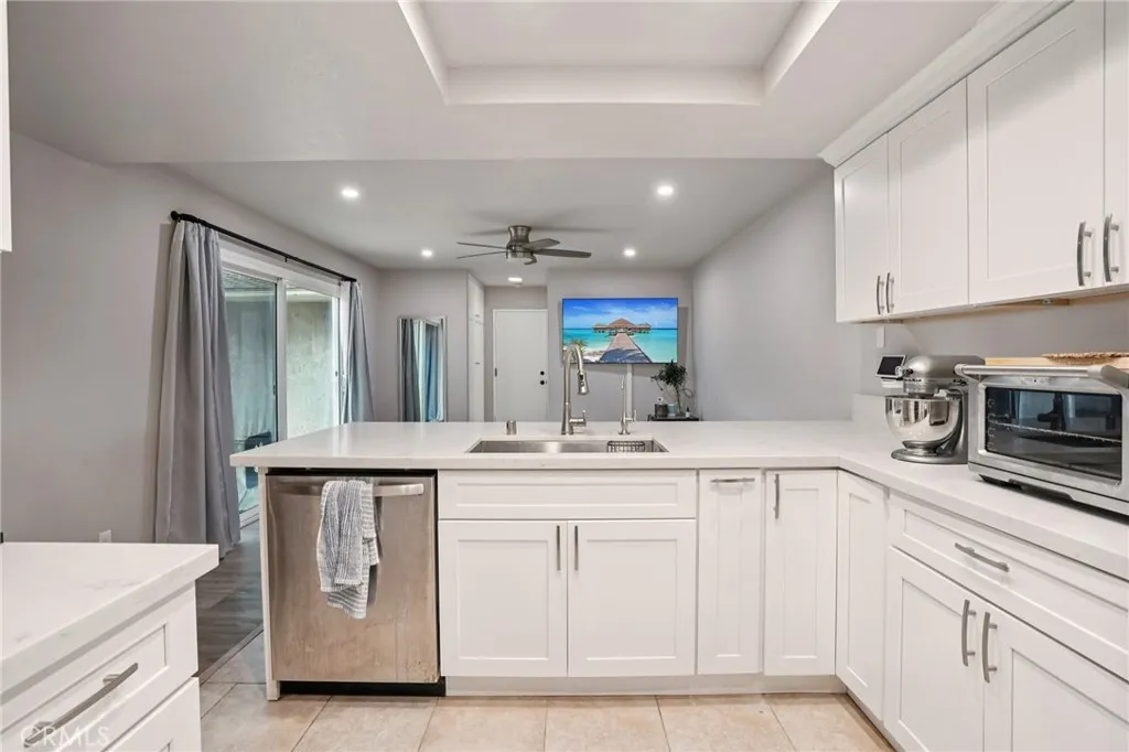 1973 Clear River, Hacienda Heights, California 91745 home-pic-17