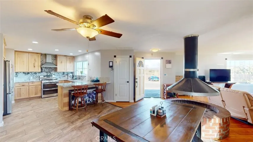Dining area looking towards kitchen