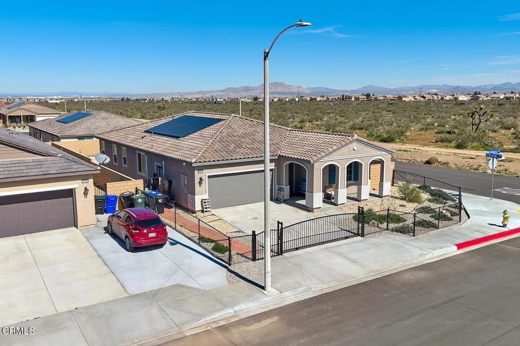 11992 Olivine Road, Victorville, California 92392 home-pic-48