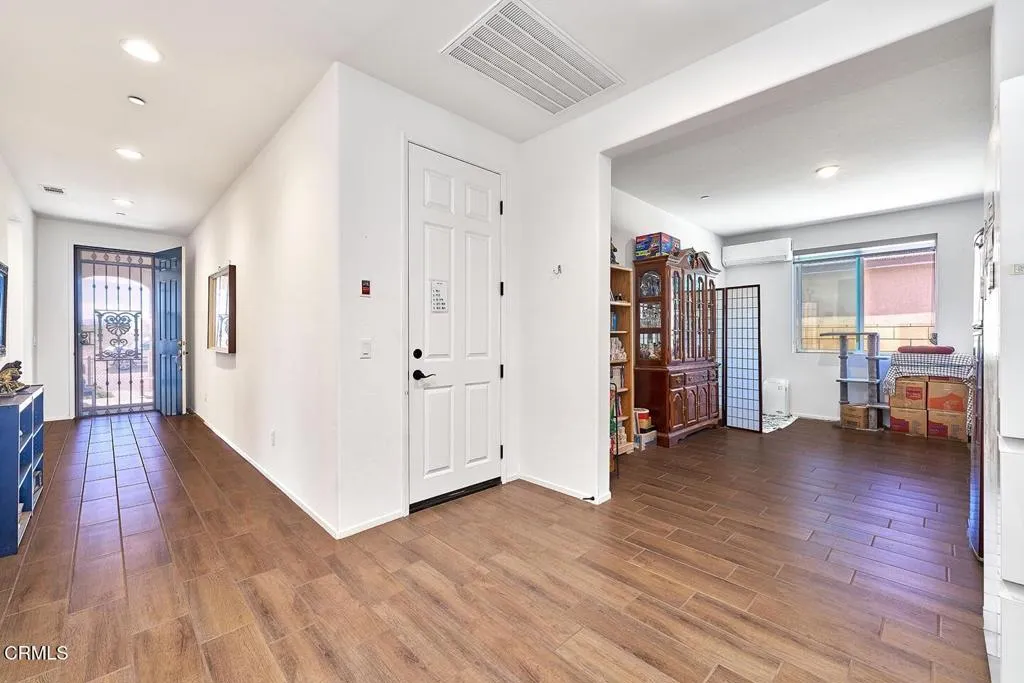 11992 Olivine Road, Victorville, California 92392 home-pic-34