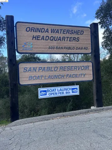 SP Reservoir is just minutes away for picnics, boating, and outdoor space