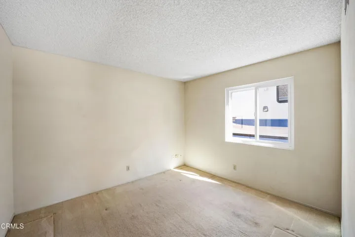 2474 Kimberly ave MLS-22
