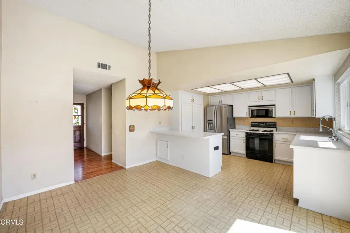 2474 Kimberly ave MLS-12