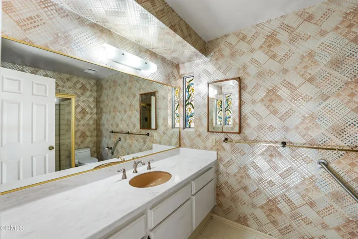 2474 Kimberly ave MLS-25