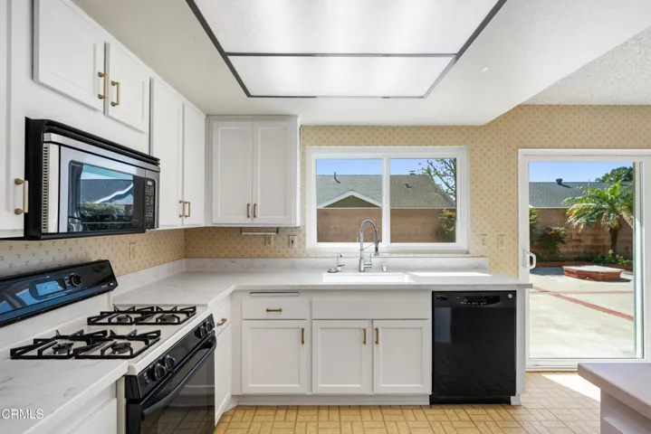 2474 Kimberly ave MLS-18