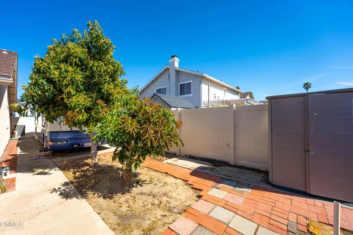 2474 Kimberly ave MLS-33