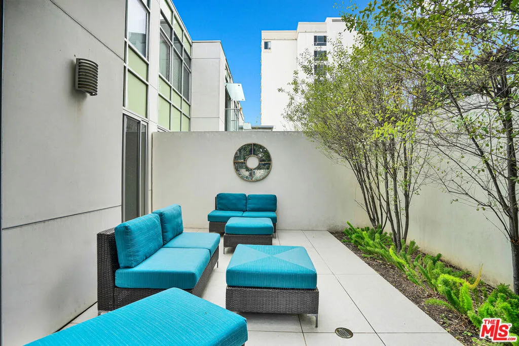 125 Pacific Street 8, Santa Monica, California 90405 home-pic-23