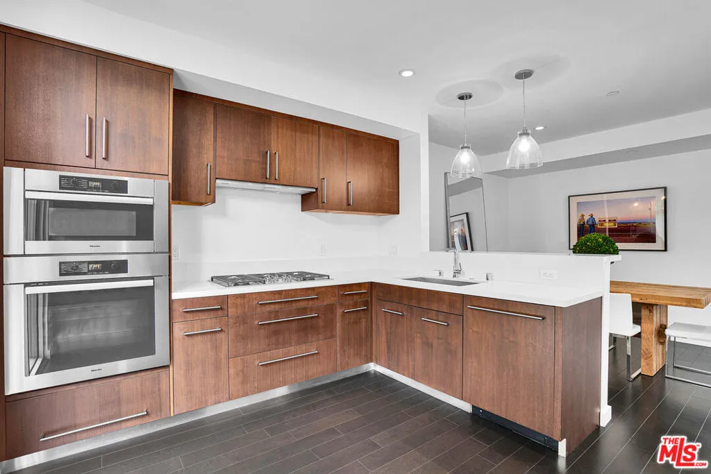 125 Pacific Street 8, Santa Monica, California 90405 home-pic-9