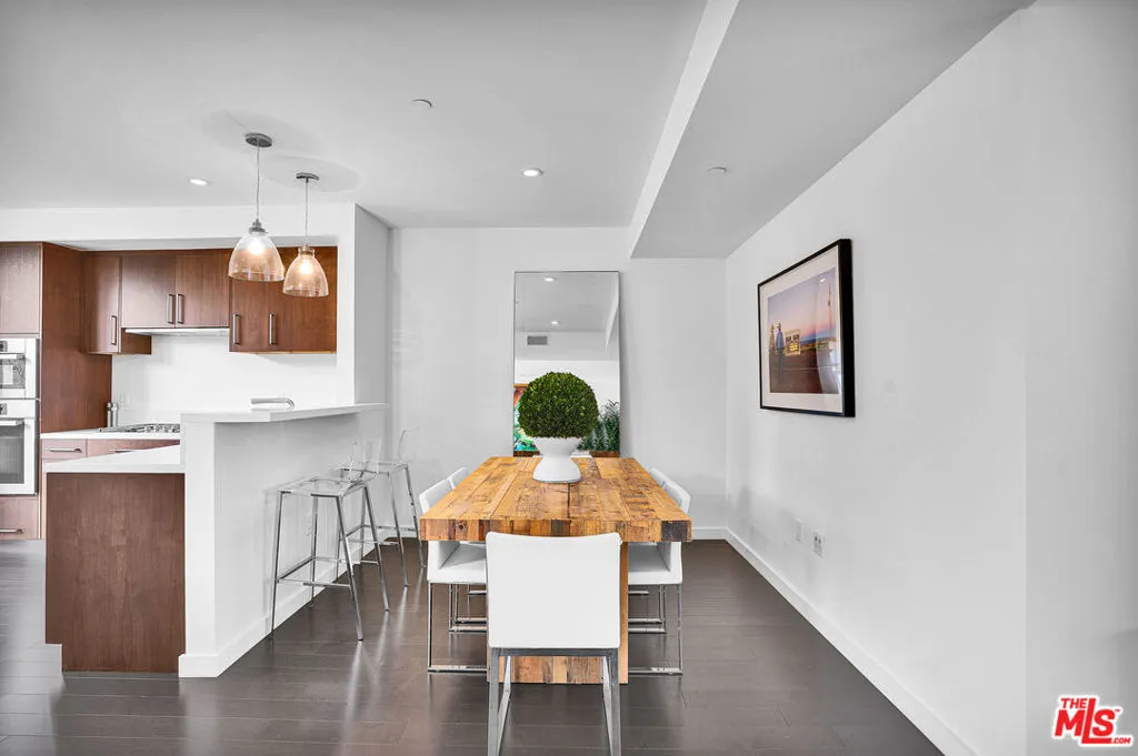125 Pacific Street 8, Santa Monica, California 90405 home-pic-10