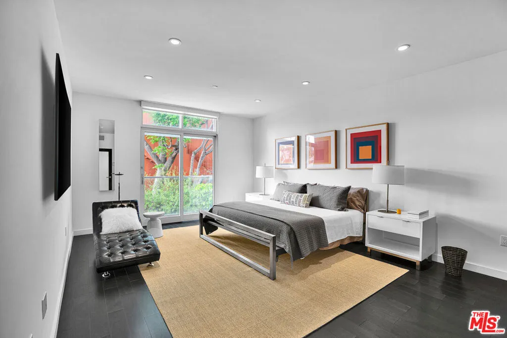 125 Pacific Street 8, Santa Monica, California 90405 home-pic-12
