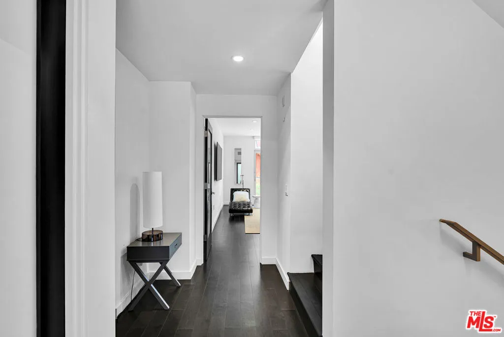 125 Pacific Street 8, Santa Monica, California 90405 home-pic-19