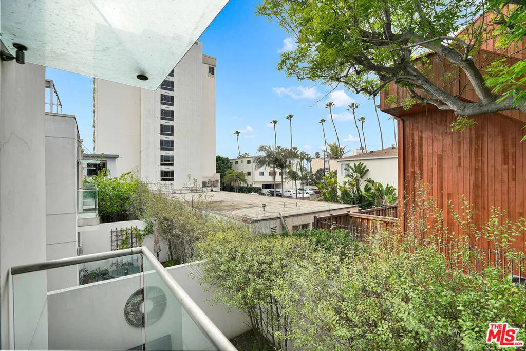 125 Pacific Street 8, Santa Monica, California 90405 home-pic-15