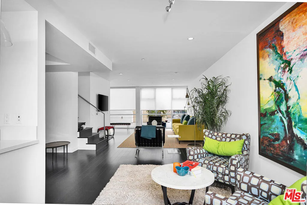 125 Pacific Street 8, Santa Monica, California 90405 home-pic-6