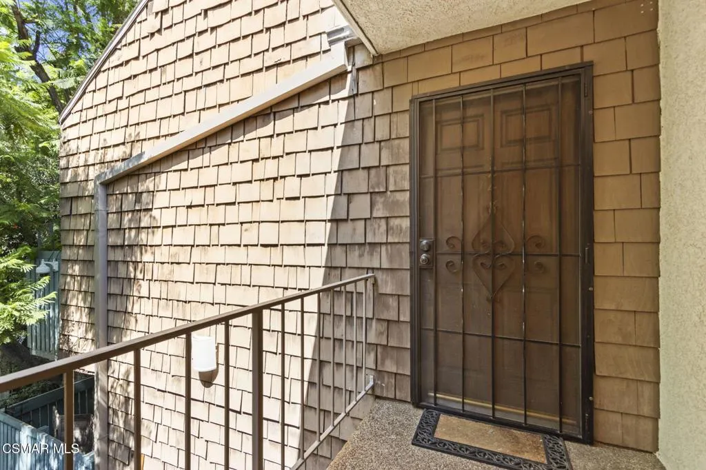 5700 Etiwanda Avenue 248, Tarzana, California 91356 home-pic-7