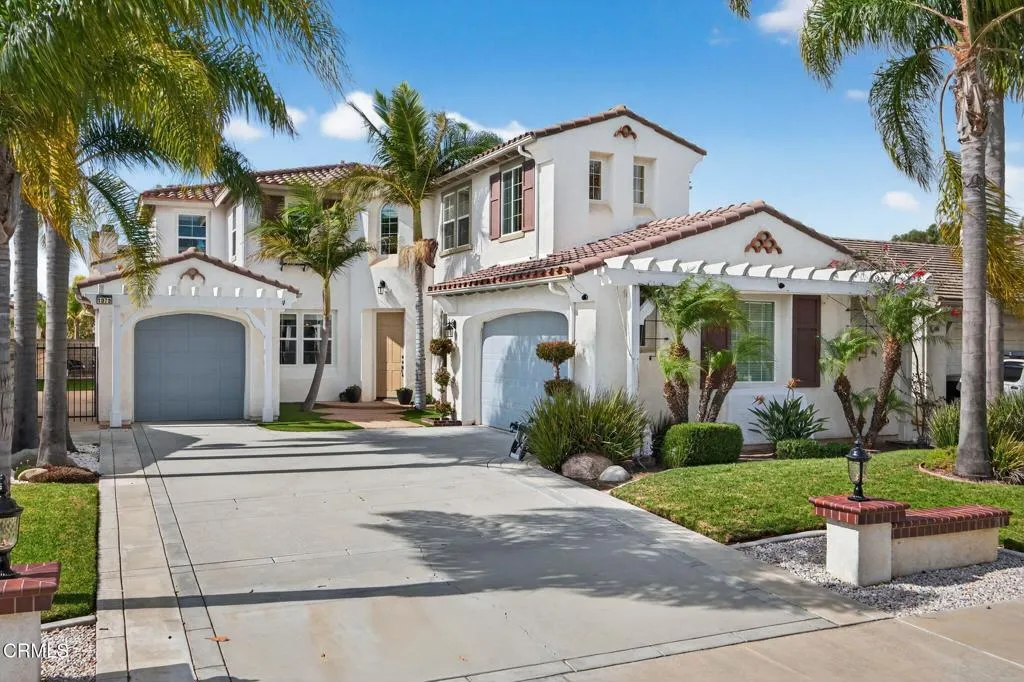 1979 Newcastle Drive, Oxnard, California 93036 home-pic-1