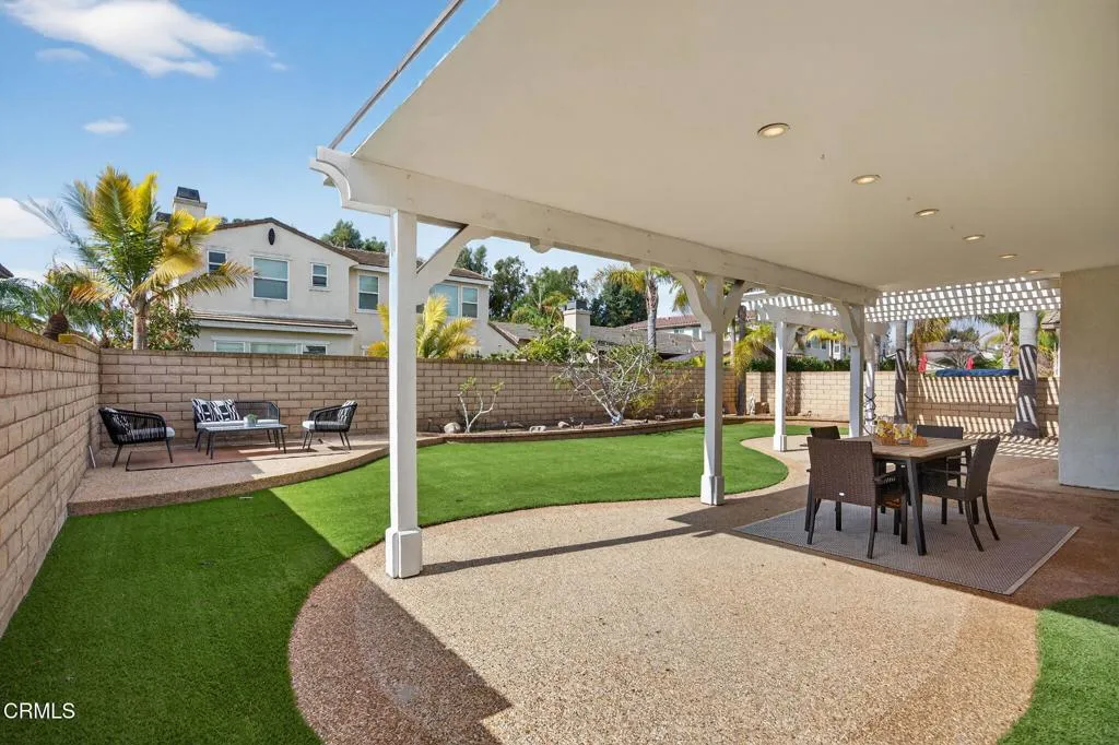 1979 Newcastle Drive, Oxnard, California 93036 home-pic-40