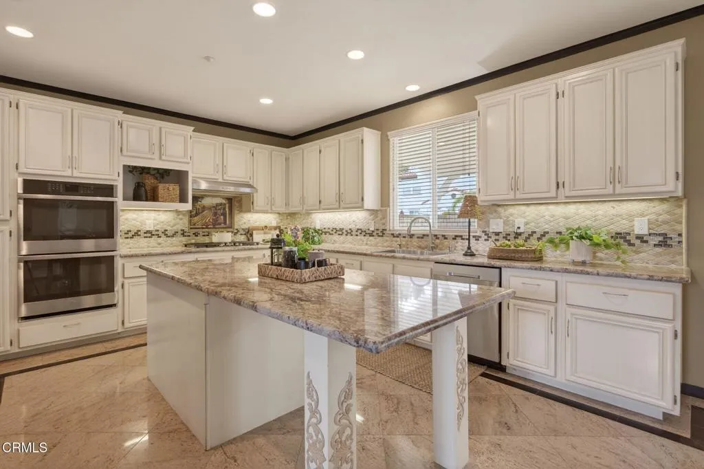 1979 Newcastle Drive, Oxnard, California 93036 home-pic-13