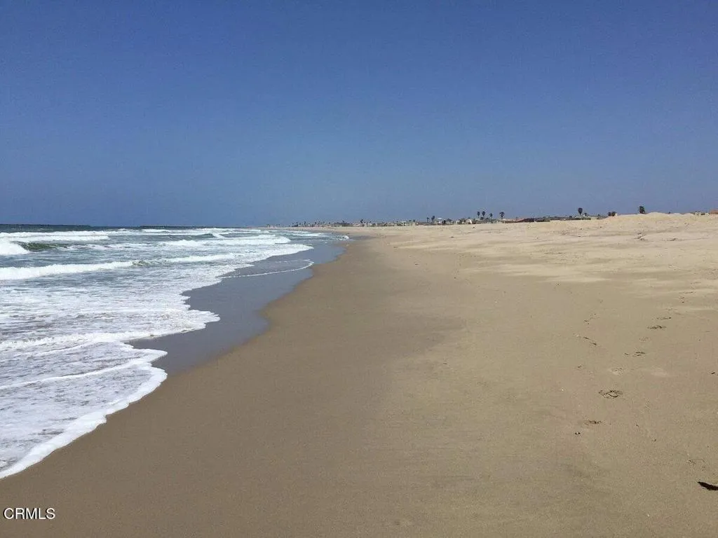 1979 Newcastle Drive, Oxnard, California 93036 home-pic-69