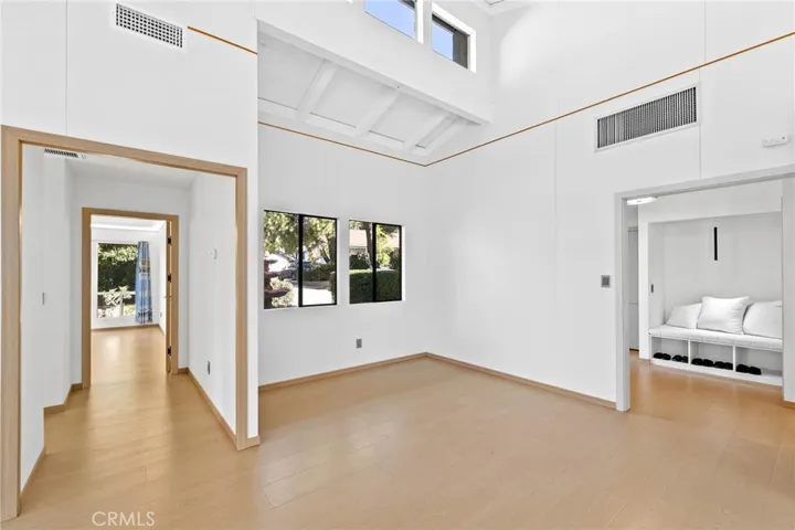 27411 Santa Fe, Hemet, California 92543