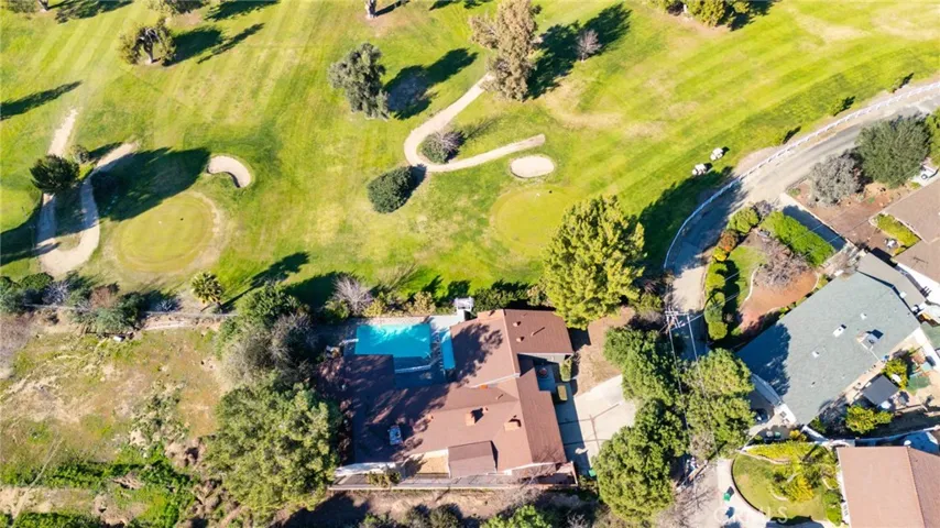 27411 Santa Fe, Hemet, California 92543