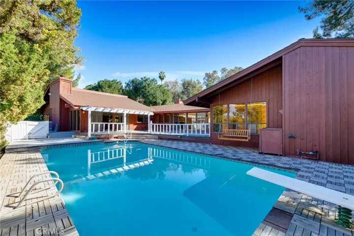 27411 Santa Fe, Hemet, California 92543