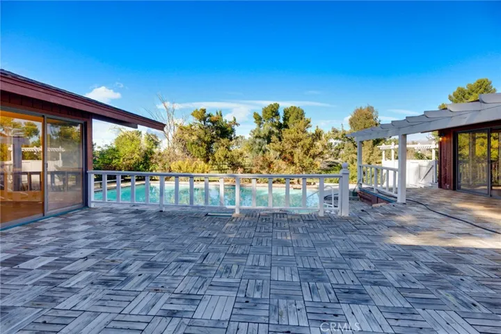 27411 Santa Fe, Hemet, California 92543