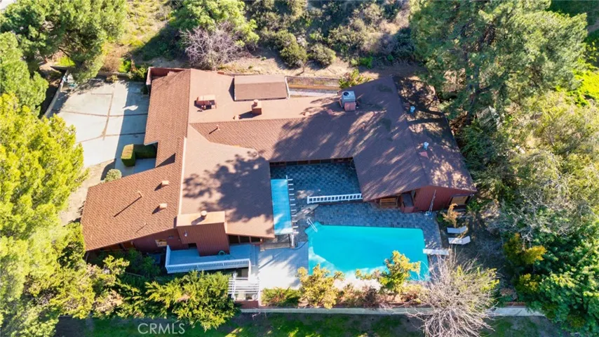 27411 Santa Fe, Hemet, California 92543