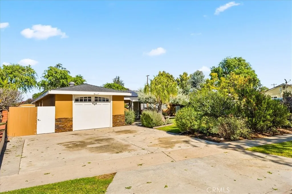2009 W Oak, Fullerton, California 92833 home-pic-4