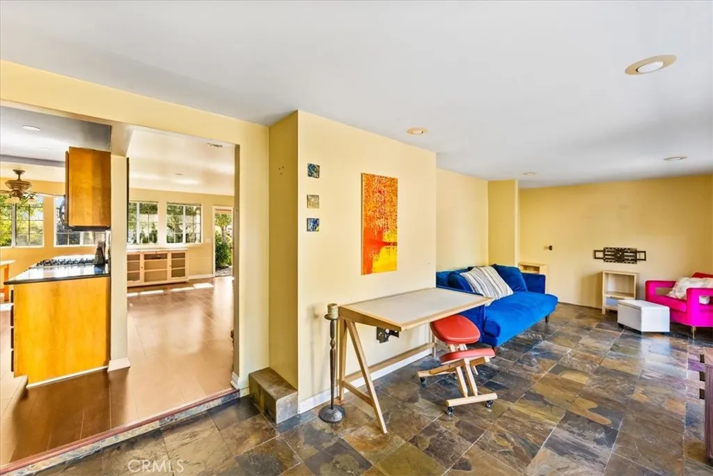 2009 W Oak, Fullerton, California 92833 home-pic-19