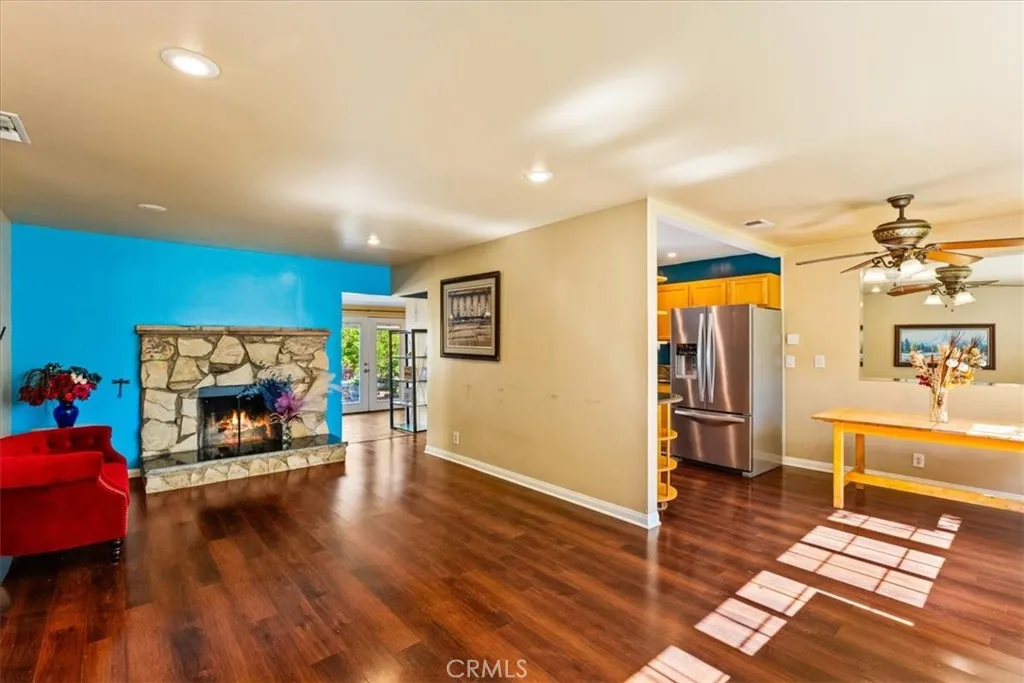 2009 W Oak, Fullerton, California 92833 home-pic-5