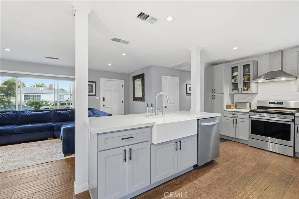 4508 Falcon Avenue, Long Beach, California 90807 home-pic-4
