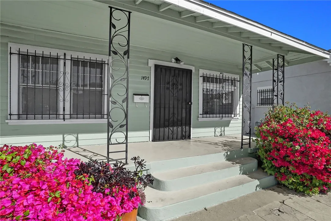 1497 W 47th Street, Los Angeles, California 90062 home-pic-3
